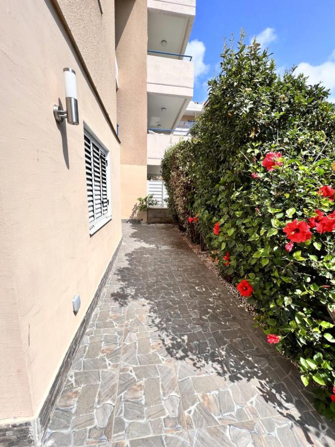 Pafia Sunbeach Townhouse Пафос Экстерьер фото