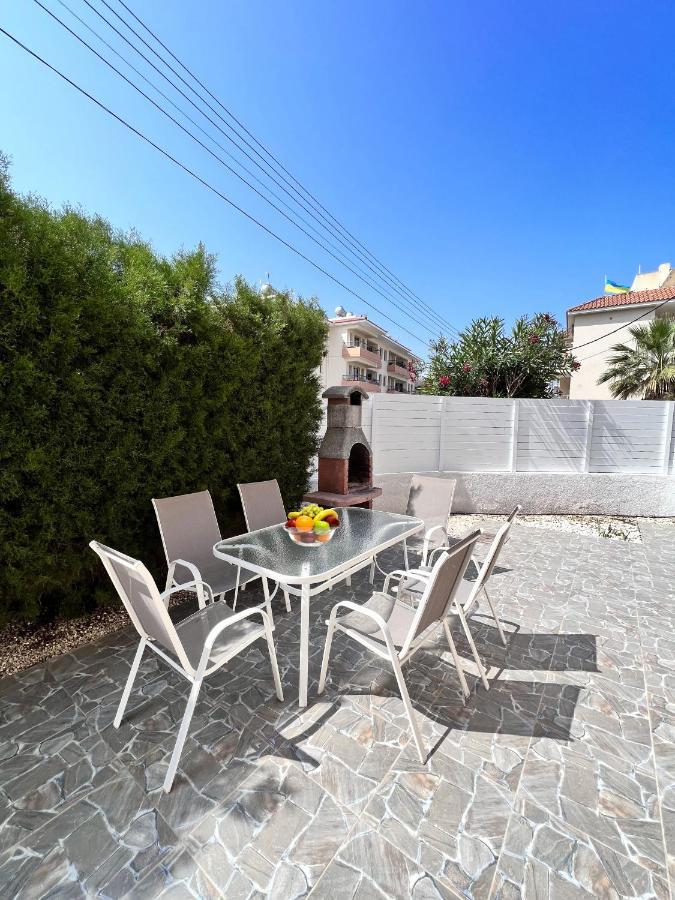 Pafia Sunbeach Townhouse Пафос Экстерьер фото